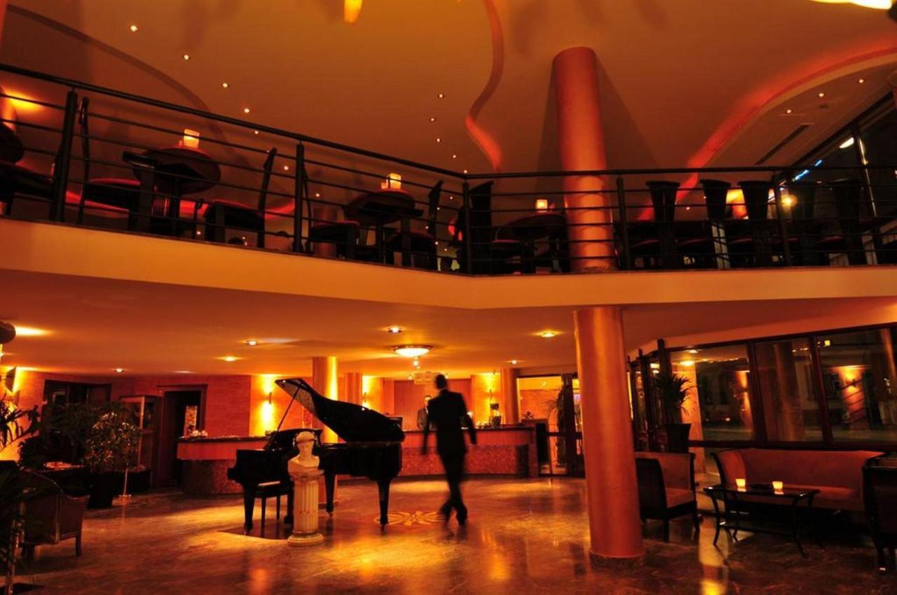 קרלסרוהה Hotel Santo מראה חיצוני תמונה